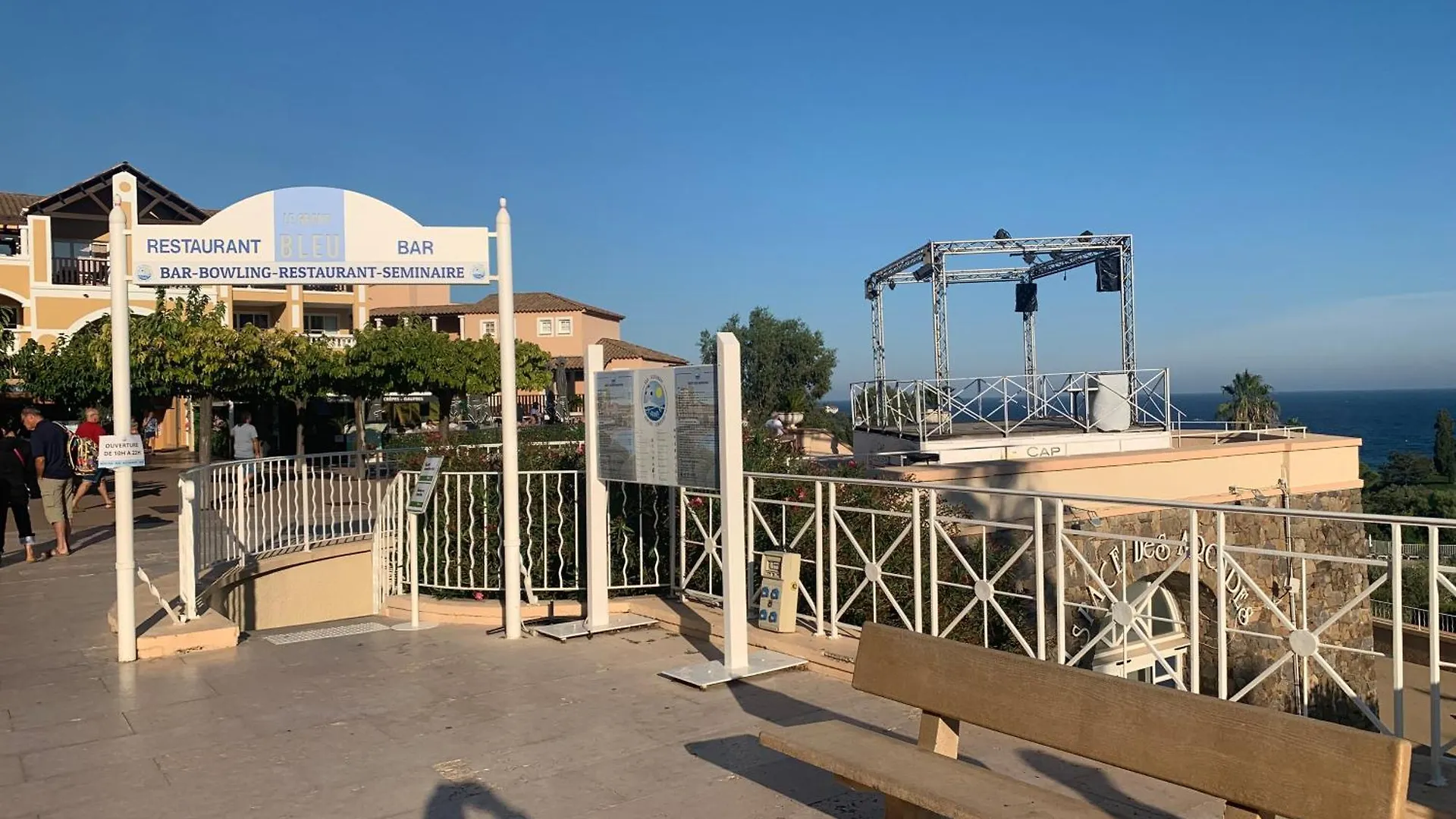 Cap Esterel Studio 4 Pers Equipe, Belle Vue Golf, Centre Village Pierre & Vacances , Parking Inclu Et 5 Piscines Acces Gratuit, Clim, Wifi, Tv, Lave-Vaisselle Et Lave-Linge,Four, Plancha Saint-Raphael  0*, Saint-Raphael (Var)